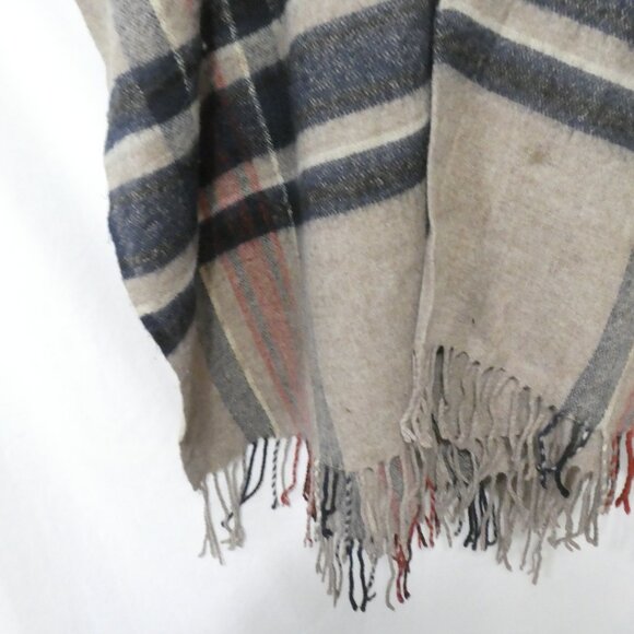 DO EVERYTHING IN LOVE | OS - one size | Plaid Fringed Poncho with Neutral Tones - Picture 8 of 16